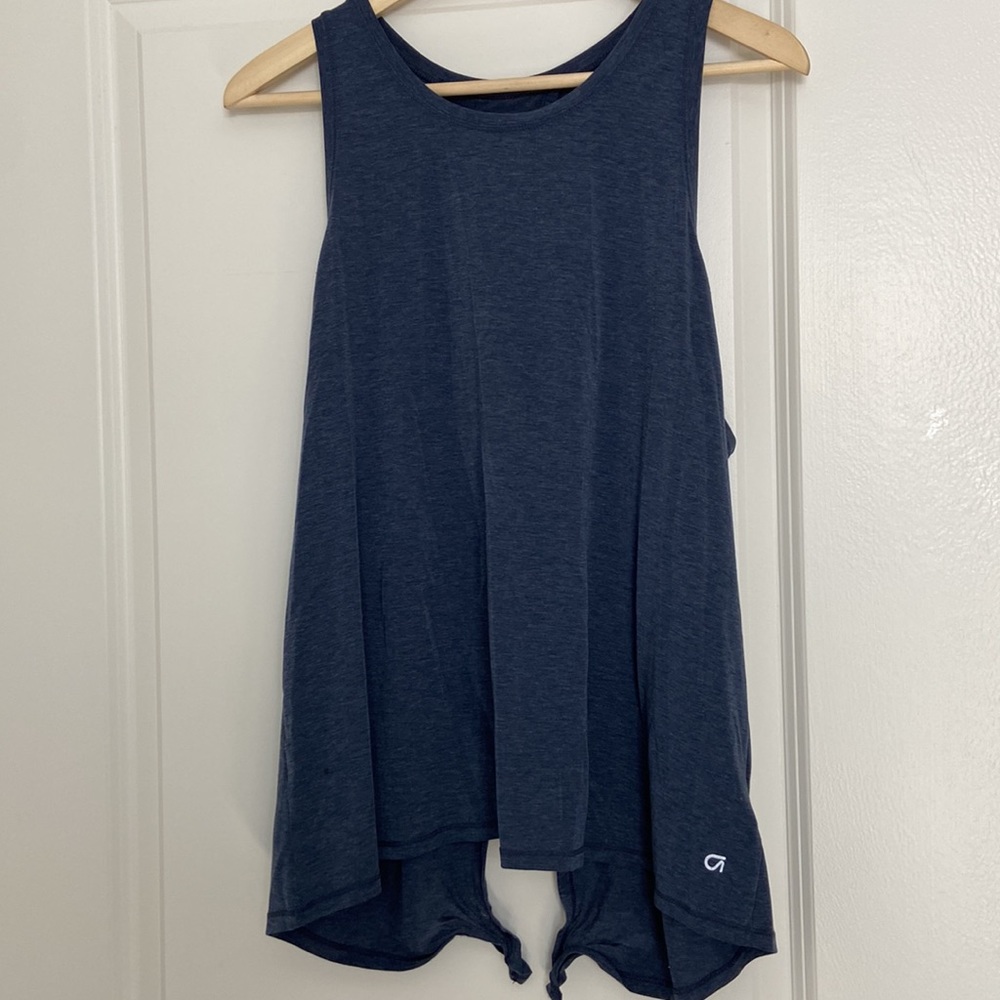 GapFit Breathe Open back tank